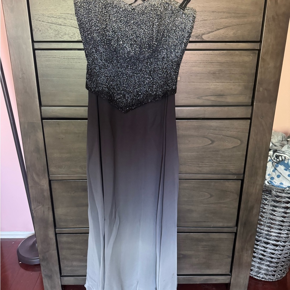 Elegant Gray Sleeveless Dress
